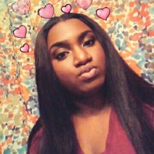 Meet your Posher, Lapasha